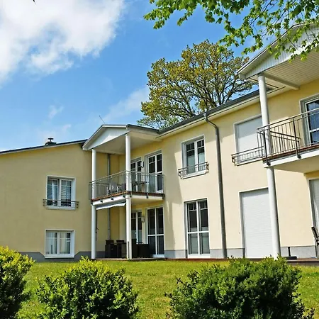 Appartementhaus Mit Meerblick Im Ostseebad Goehren Ho *