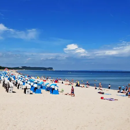 Appartementhaus Mit Meerblick Im Ostseebad Goehren Ho *
