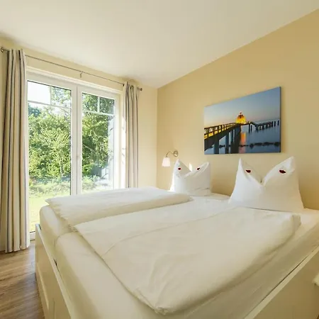 فيلة Appartementhaus Mit Meerblick Im Ostseebad Ho