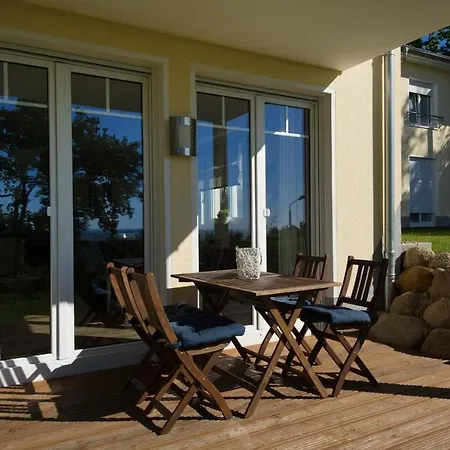 Appartementhaus Mit Meerblick Im Ostseebad Goehren Ho *