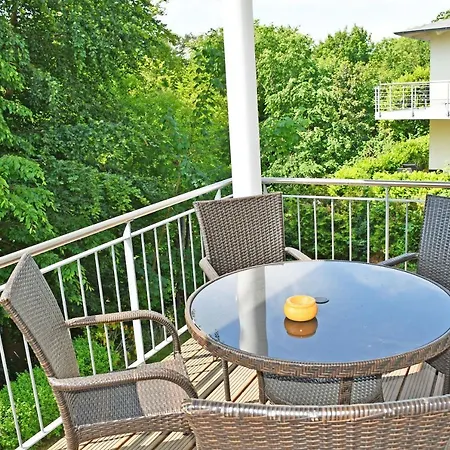 Villa Appartementhaus Mit Meerblick Im Ostseebad Goehren Ho Goehren (Ruegen)