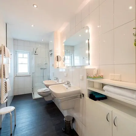 Appartementhaus Mit Meerblick Im Ostseebad Ho Willa *