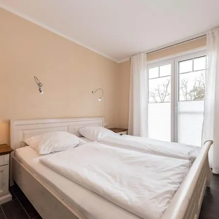 Willa Appartementhaus Mit Meerblick Im Ostseebad Ho