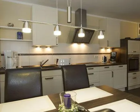 Appartementhaus Mit Meerblick Im Ostseebad Ho *