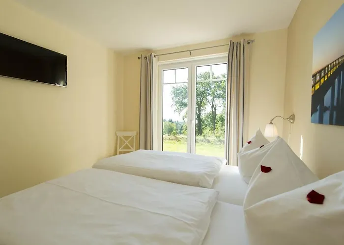 Appartementhaus Mit Meerblick Im Ostseebad Ho * Гёрен