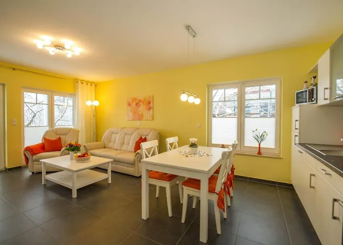 Appartementhaus Mit Meerblick Im Ostseebad Ho Вилла Гёрен