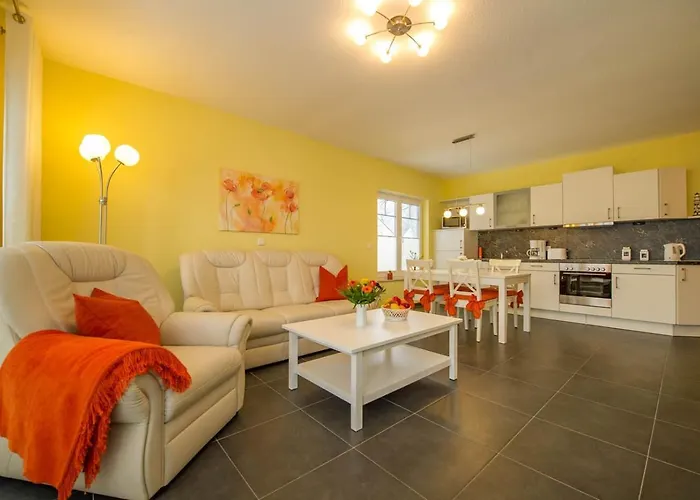 Appartementhaus Mit Meerblick Im Ostseebad Ho * Гёрен