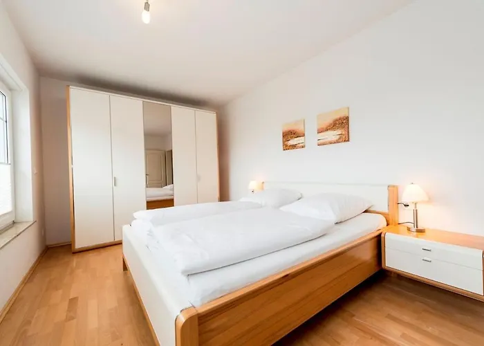 Вилла Appartementhaus Mit Meerblick Im Ostseebad Ho Гёрен