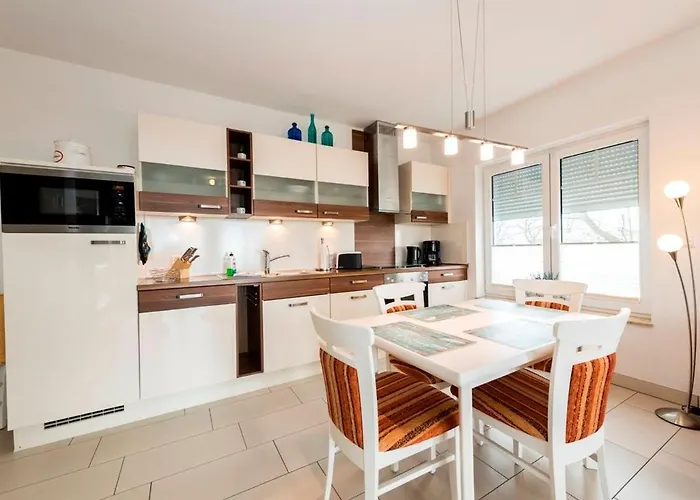 Вилла Appartementhaus Mit Meerblick Im Ostseebad Ho Гёрен