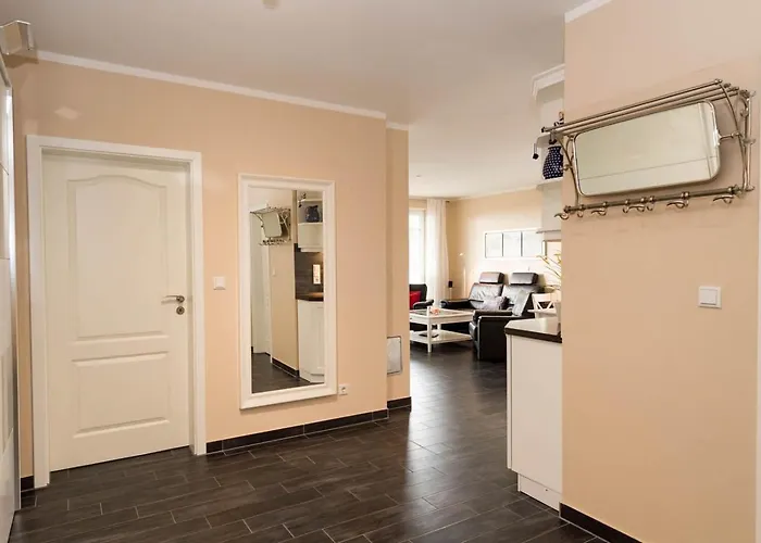 Вилла Appartementhaus Mit Meerblick Im Ostseebad Ho Гёрен