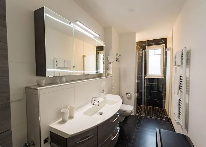 Appartementhaus Mit Meerblick Im Ostseebad Ho Гёрен