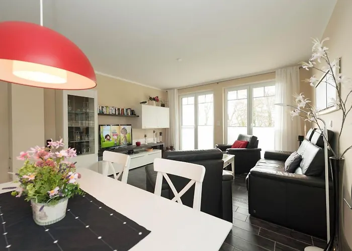 Вилла Appartementhaus Mit Meerblick Im Ostseebad Ho Гёрен