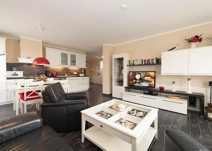 Appartementhaus Mit Meerblick Im Ostseebad Ho *