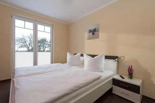 Вилла Appartementhaus Mit Meerblick Im Ostseebad Ho Гёрен